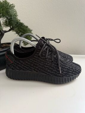 adidas Yezzy boost 350 V1 pirate black womens Black and Dark Gray